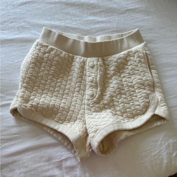 Anthropologie Cream Shorts - Picture 1 of 5